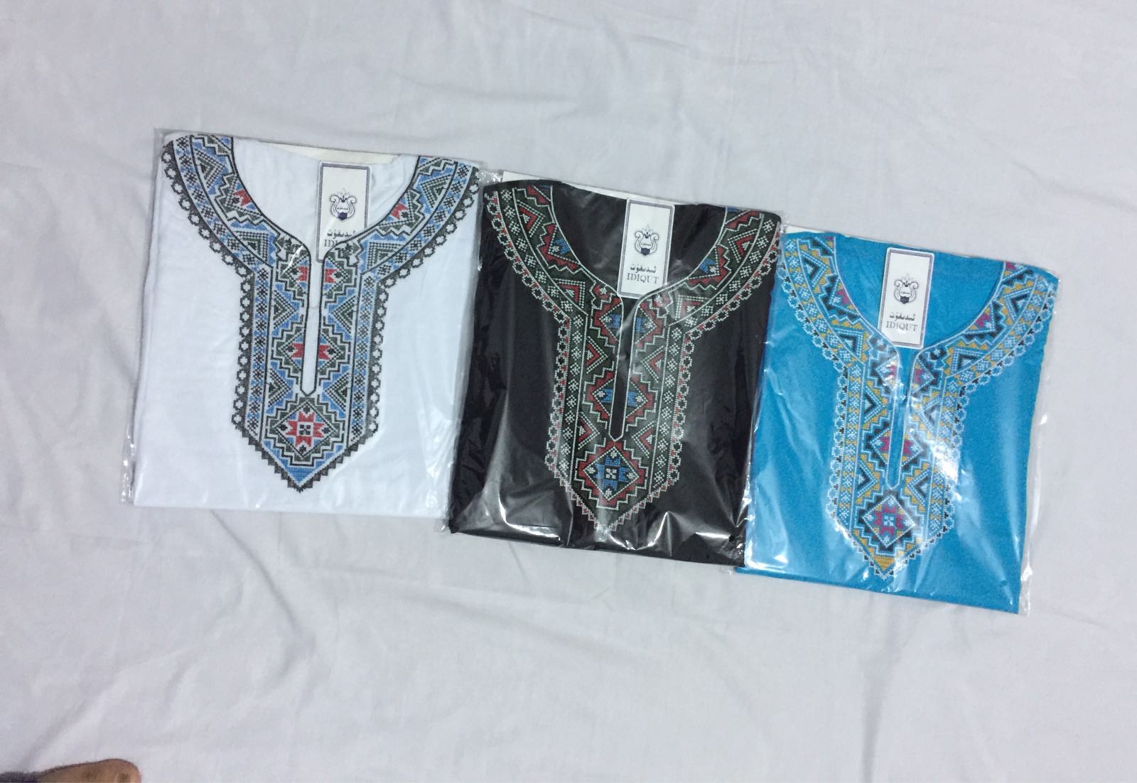 Balilar yumilaq yaqa qisqa yeg Image